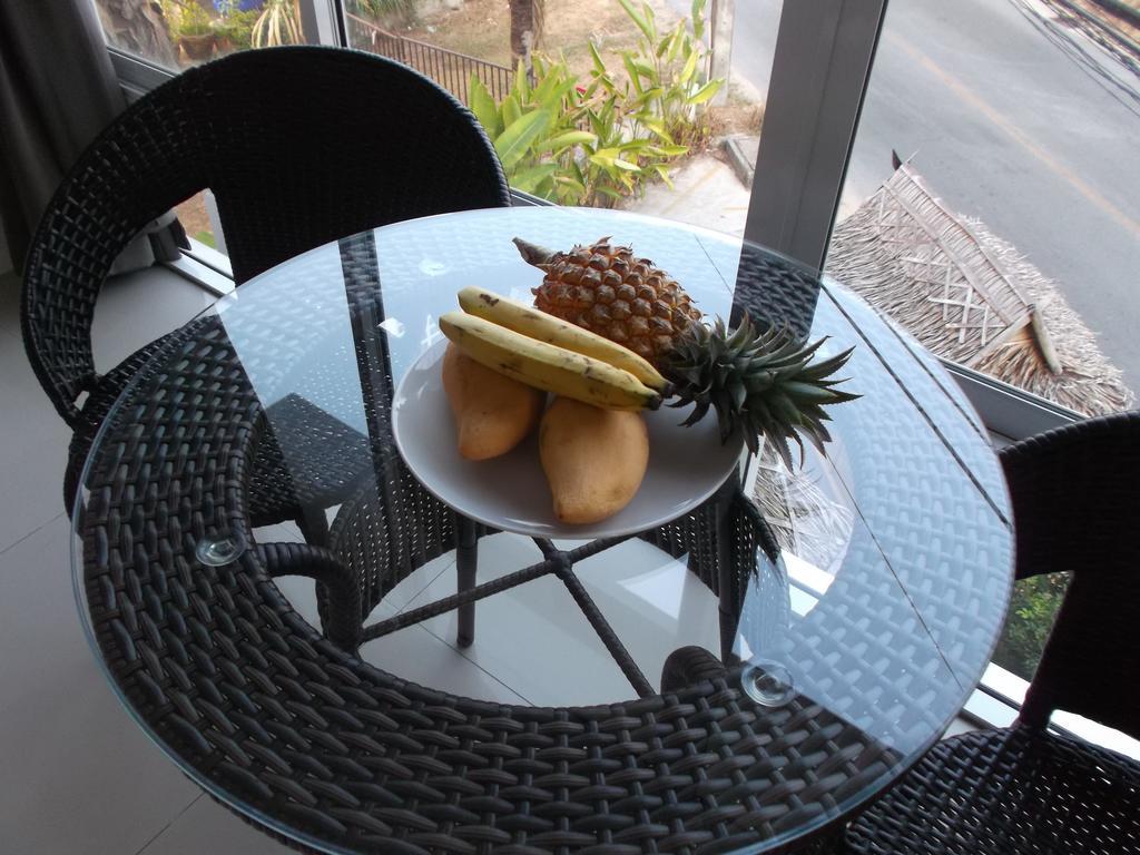 But Different Phuket Boutique Hotel Nai Harn ภายนอก รูปภาพ