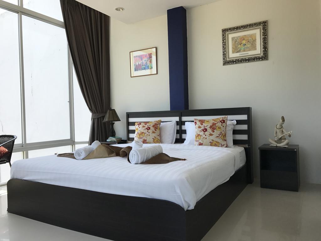 But Different Phuket Boutique Hotel Nai Harn ภายนอก รูปภาพ