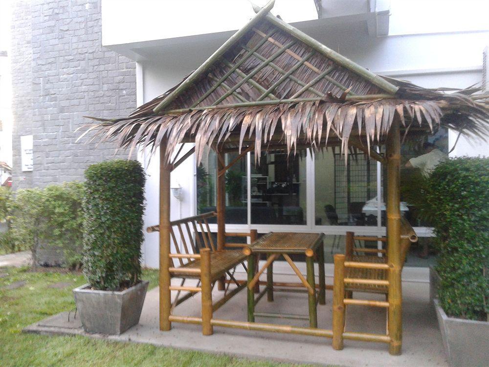 But Different Phuket Boutique Hotel Nai Harn ภายนอก รูปภาพ