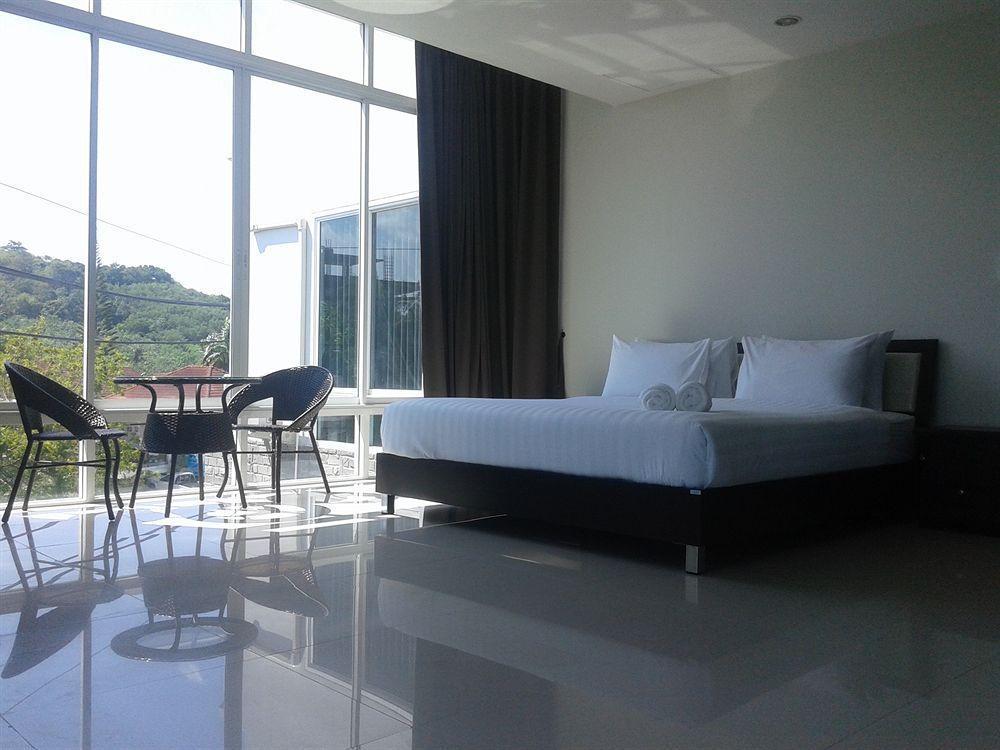 But Different Phuket Boutique Hotel Nai Harn ภายนอก รูปภาพ