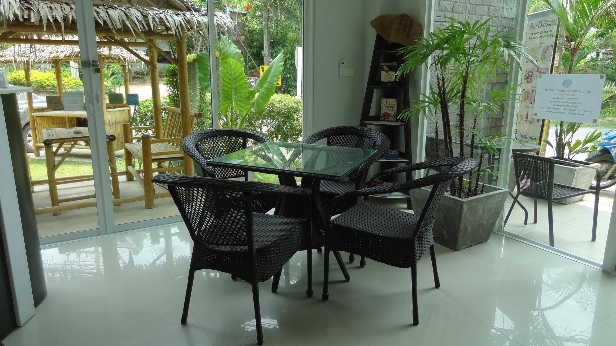 But Different Phuket Boutique Hotel Nai Harn ภายนอก รูปภาพ